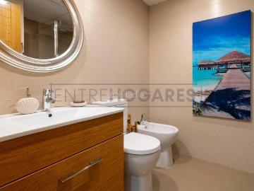 Planta baja en venta en Alfara del Patriarca. VIVIENDA A LA VENTA EN JARDINES DE ALFARA EN PLANTA BAJA CON JARDIN. Plantas bajas Alfara del.