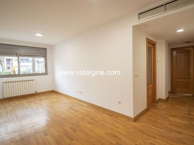Planta baja en venta en Balaguer. Habitatge al c La Plana. Plantas bajas.