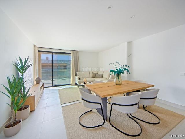 Planta baja en venta en Baleares Campos, Sa Ràpita Ses Covetes. Piso de planta baja de nueva construccíoncerca de una de las playas más bonitas de Mallorca. Plantas bajas.