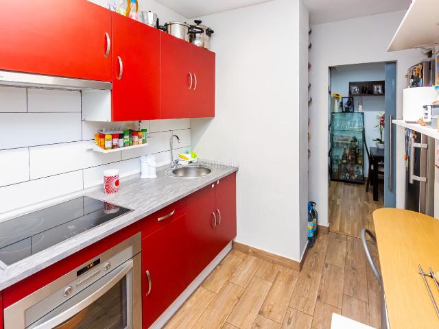 Planta baja en venta en Baleares Calvià, Son Ferrer. PLANTA BAJA REFORMADA DE 3 HABITACIONES EN FINCA DE POCOS VECINOS CON PLAZA DE APARCAMIENTO EN SON FERRER CALVIA. Plantas bajas.
