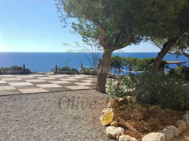 Planta baja en venta en Baleares Santa Eulària, Sant Carles. Apartamento con terraza a pocos minutos del mar Cala Llenya, Ibiza. Plantas bajas Santa.