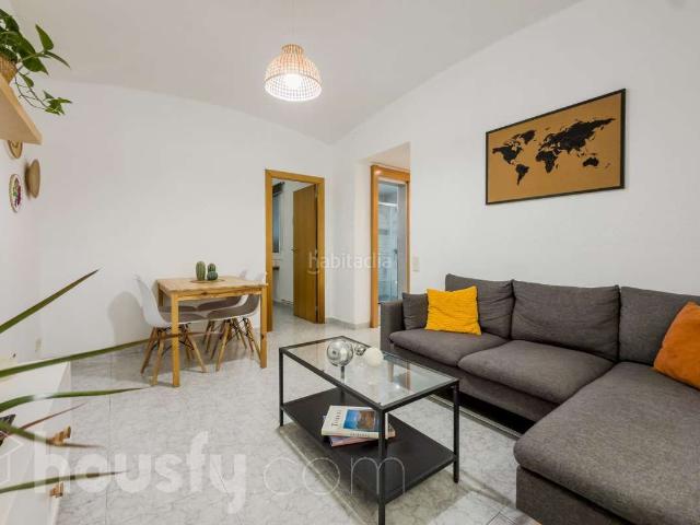 Planta baja en venta en Barcelona, Vallcarca Penitents. Plantas bajas.