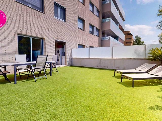 Planta baja en Venta en Barri dels Escriptors