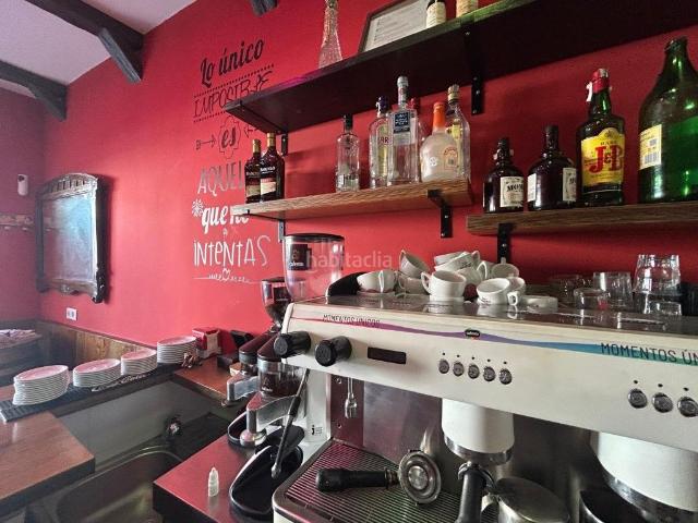 Planta baja en venta en Bejís. SE VENDE BAR VIVIENDA PRIMER PISO EN EL CENTRO DE BEJIS JUNTOS O POR SEPARADO. Plantas bajas.