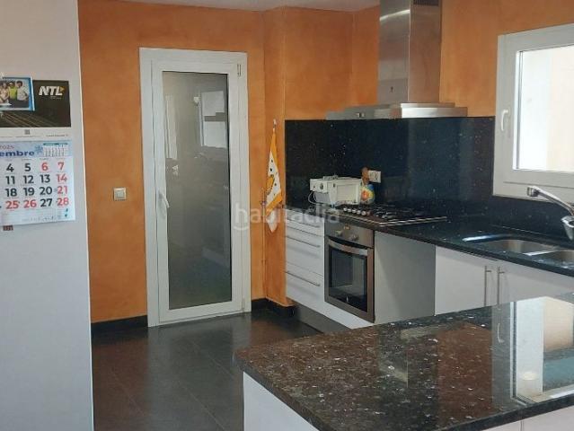 Ático en venta en Bisbal d´Empordà La. ÁTICO ESPACIOSO CON TERRAZA Y VISTAS A LAS GAVARRAS La Bisbal d'Empordà. Áticos Bisbal d´Empordà.