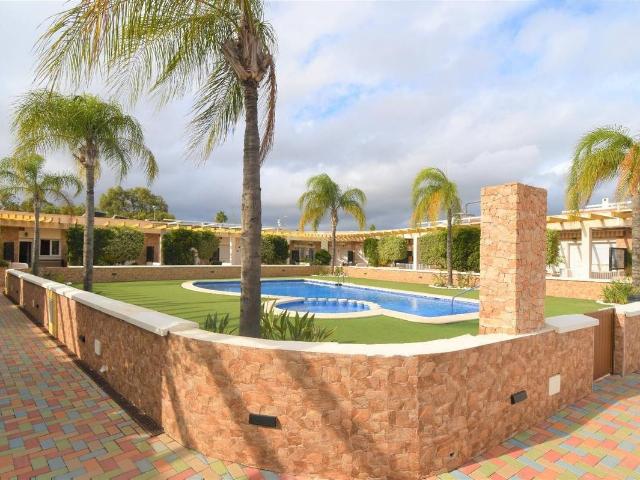 Planta baja en Venta en Campoamor