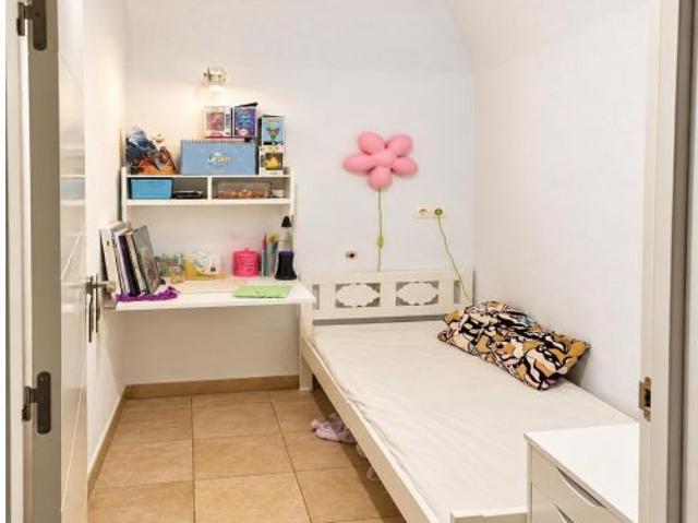 Planta baja en venta en Calonge, con dos habitaciones y terraza