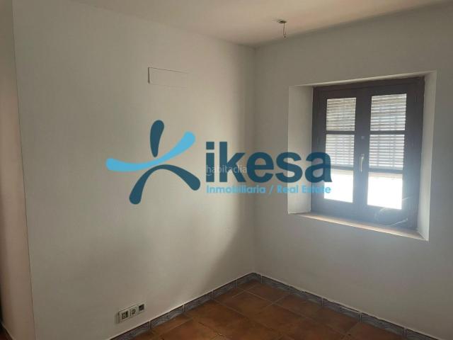 Planta baja en venta en Carmona. Venta de edificio en Carmona, Sevilla. Plantas bajas.