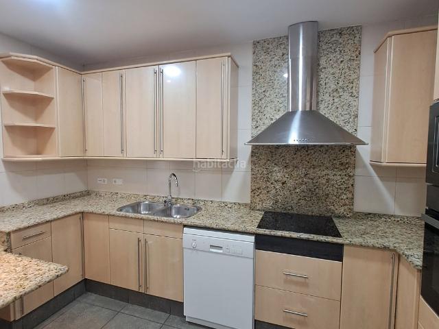 Planta baja en venta en Castellbisbal. Encantador pis amb entrada independent al cor del casc urbà. Plantas bajas.