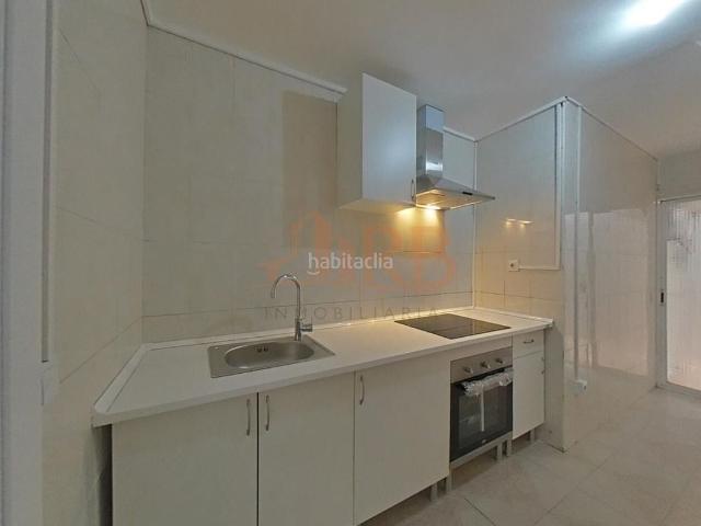 Planta baja en venta en Castelldefels, Castell Poble Vell. Inversión lista, reformada y con rentabilidad inmediata. Plantas bajas.