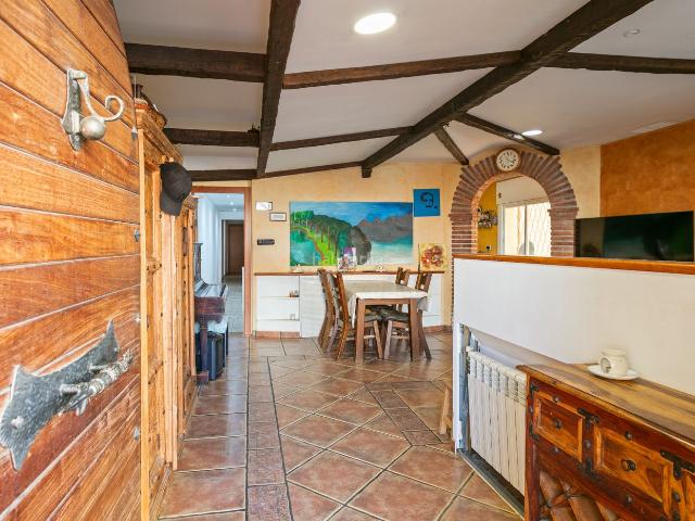 Planta baja en venta en Castelldefels, Vista Alegre. Piso en Venta Espacio y Comodidad en el Corazón de la Ciudad. Plantas bajas.