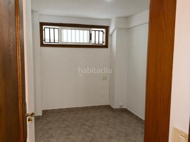 Planta baja en venta en Coruña A, Monte Alto Zalaeta Atocha. Local acondicionado como vivienda de 1 dormitorio junto al Paseo Marítimo. Plantas bajas Coruña.
