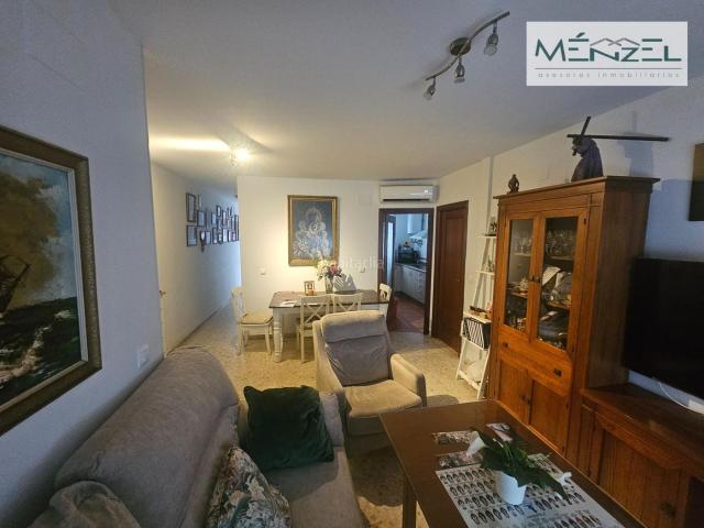 Planta baja en venta en Coria del Río. LA COMODIDAD DE VIVIR EN UNA SOLA PLANTA CON EL PRIVILEGIO DE DISFRUTAR DE UN PATIO. Plantas bajas Coria del.