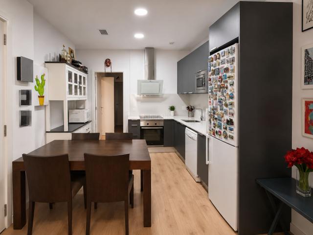 Planta baja en venta en Cornellà de Llobregat, Centre. Plantas bajas Cornellà de.