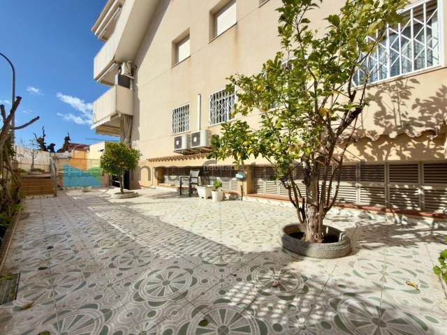 Planta baja en venta en Cubelles, Maritim. ESPECTACULAR PLANTA BAJA ESQUINERA MUY SOLEADA. Plantas bajas.