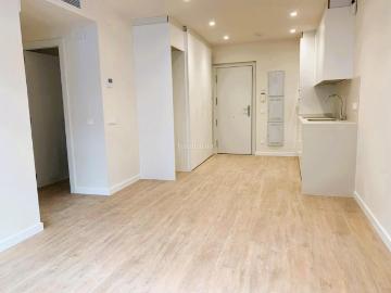Planta baja en venta en Cubelles, Santa Maria l´Eixample Sud Sumella. Junto al centro y a escasos minutos de la playa. Plantas bajas.