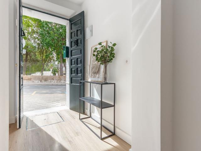 Planta baja en venta en Dos Hermanas, Arco Norte Avda España. ¡Amplio piso en Dos Hermanas recién reformado!. Plantas bajas Dos.