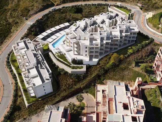 Apartamento en Venta en El Faro de Calaburra Chaparral