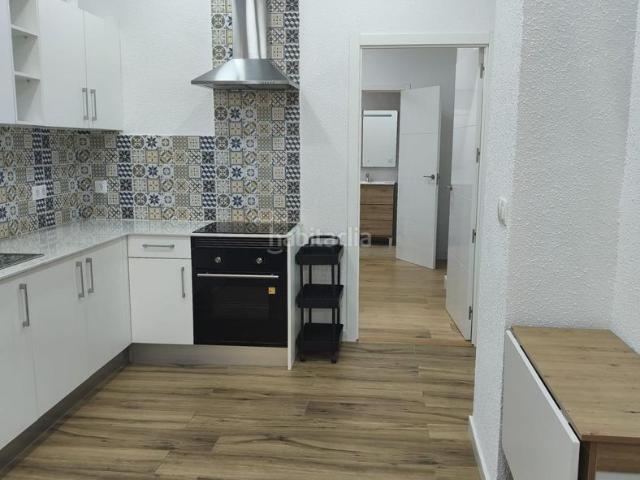 Planta baja en venta en Elche Elx, Camí dels Magros Casablanca. LOCAL REFORMADO VIVIENDASIN CAMBIO DE USO. Plantas bajas Elche.