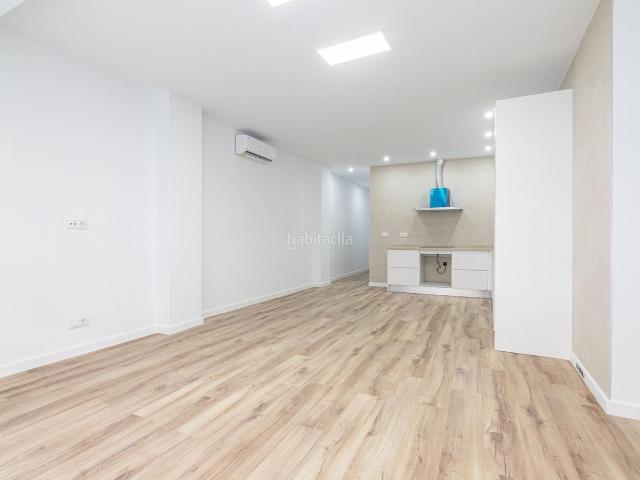Planta baja en venta en Elche Elx, Reina Victoria Miguel Hernández. Planta baja totalmente reformada en excelente ubicación Elche Avenida Libertad Antonio Machado. Plantas bajas Elche.