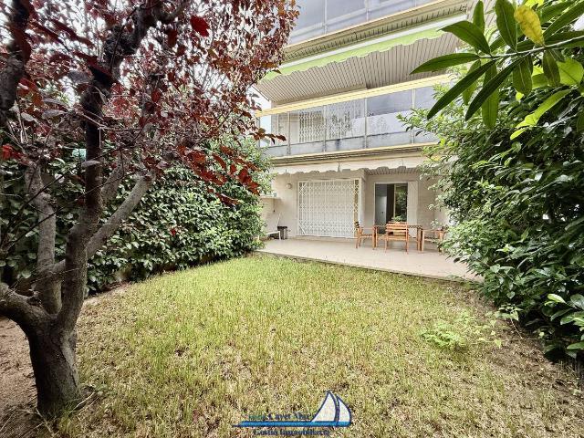 Planta baja en Venta en Els Esquirols