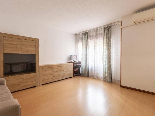 Planta baja en Venta en Ensanche