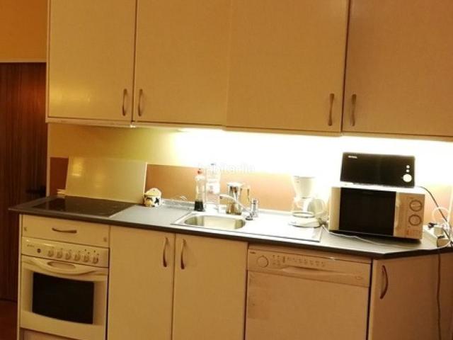 Planta baja en venta en Ezcaray. Piso de dos dormitorios, baño, cocina americana y trastero, en Ezcaray. Plantas bajas.