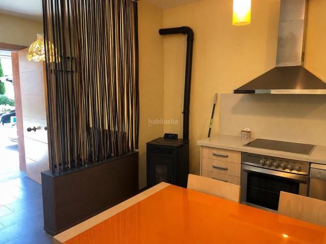 Planta baja en venta en Fígols i Alinyà. Planta baixa amb entrada independent, pàrking i terrassa amb traster a Fígols Alt Urgell. Plantas bajas Fígols i.