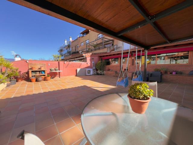 Planta baja en venta en Franqueses del Vallès Les. Amplia Planta Baja con Terraza Privada y Oportunidad de Negocio en Les Franqueses del Vallès. Plantas bajas Franqueses del Vallès.
