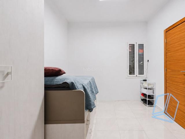 Planta baja en venta en Gavà, Passeig Maragall. Planta baja de 120 m con 2 dormitorios y terraza en Gavà. Plantas bajas.