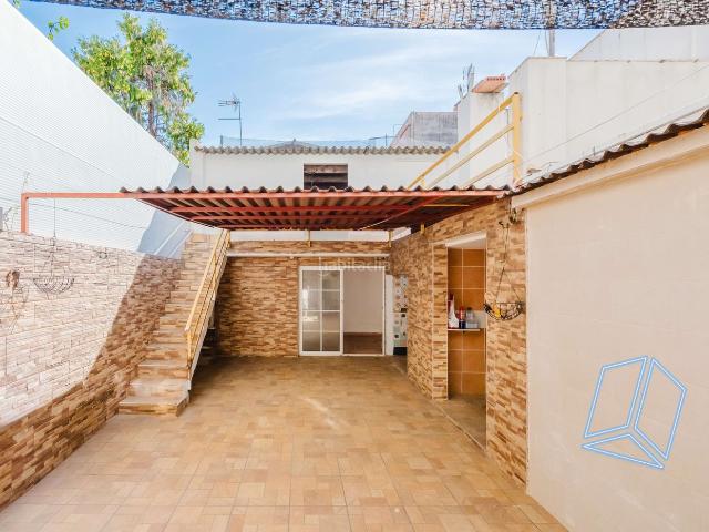 Planta baja en venta en Gavà, Passeig Maragall. Plantas bajas.