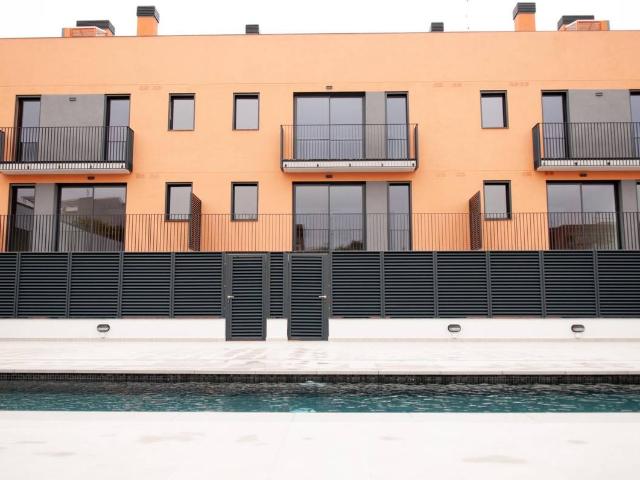 Planta baja en Venta en Gràcia