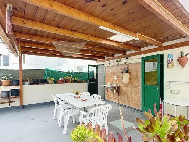 Planta baja en venta en Haría, Punta Mujeres. PUNTA MUJERES CON TERRAZA A METROS DE LAS PISCINAS NATURALES. Plantas bajas.
