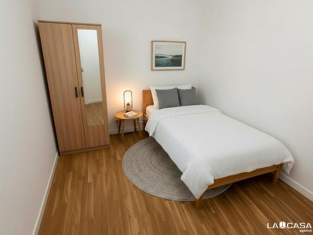 Planta baja en venta en Hospitalet de Llobregat L´, Santa Eulàlia. PISO A LA VENTA En Carrer Clotet, L'Hospitalet de Llobregat, Barcelona, Catalunya, España. Plantas bajas Hospitalet de Llobregat.