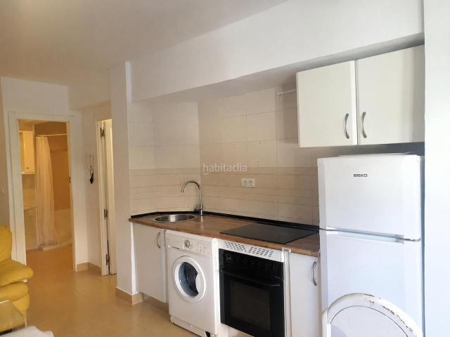 Planta baja en venta en Laredo, Zona Playa. SEGUNDA LINEA PLAYA 1 HABITACION PLAZA GARAJE. Plantas bajas.