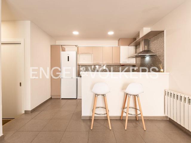 Planta baja en venta en Manlleu. Confort y elegancia en apartamento de 3 dormitorios con parking y ascensor en Manlleu. Plantas bajas.