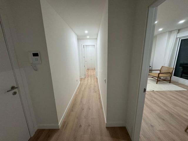 Planta baja en venta en Málaga, Limonar. Bajo con terraza 48 m2, además de trastero y plaza de garaje incluidos en el precio. Plantas bajas.