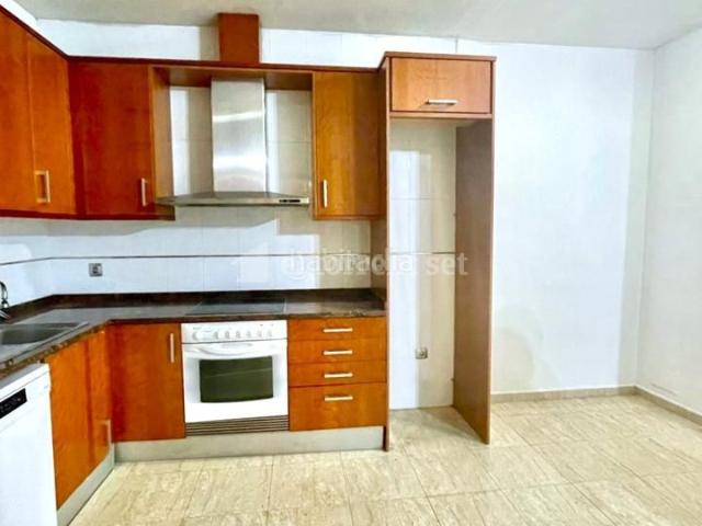 Planta baja en venta en Mataró, Eixample. PLANTA BAJA DE 2 HAB ZONA EIXAMPLE. Plantas bajas.