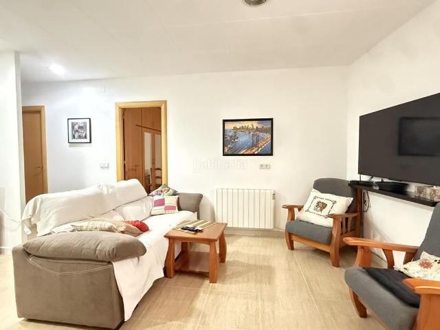Planta baja en venta en Mataró, Rocafonda. ESPECTACULAR PLANTA BAJA CON ENTRADA INDEPENDIENTE. Plantas bajas.