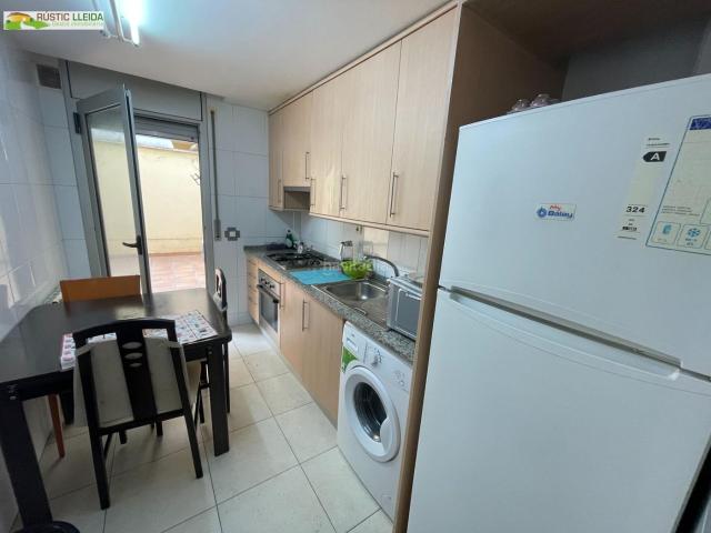 Planta baja en venta en Mollerussa. PISO CON PK EN MOLLERUSSA. Plantas bajas.