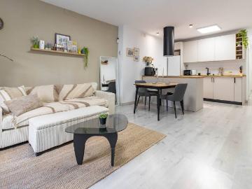 Planta baja en Venta en Núcleo Urbano
