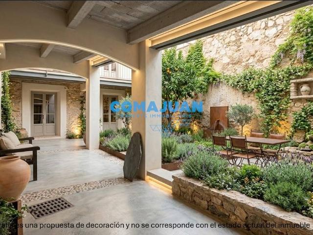 Planta baja en Venta en Nucli Urbà