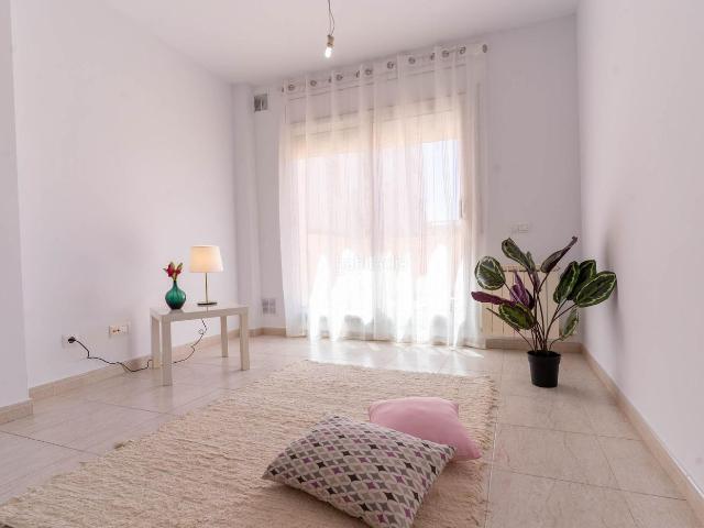 Planta baja en venta en Olesa de Montserrat. Piso en venta con terraza en Olesa de Montserrat, Zona Poble Sec, Baix Llobregat Nord. Plantas bajas Olesa de.