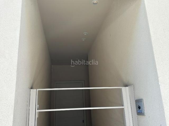 Planta baja en venta en Palma de Cervelló La. BAJO CON ENTRADA INDEPENDIENTE CON TERRAZA Y JARDÍN. Plantas bajas Palma de Cervelló.