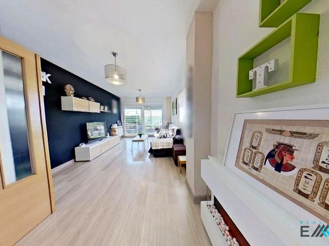 Planta baja en venta en Parla, Parla Este. Plantas bajas.