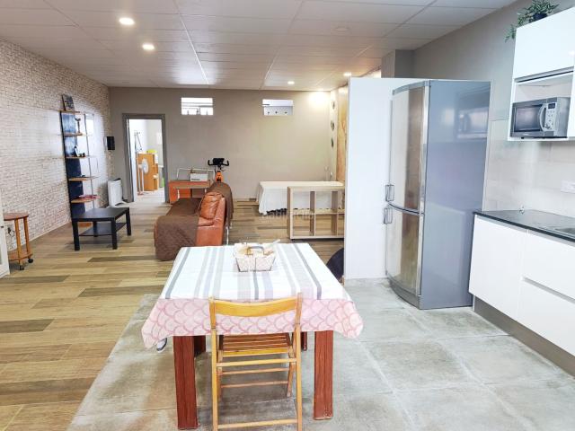 Planta baja en venta en Pineda de Mar, Les Creus. TOTALMENTE REFORMADO TERRAZA. Plantas bajas Pineda de.