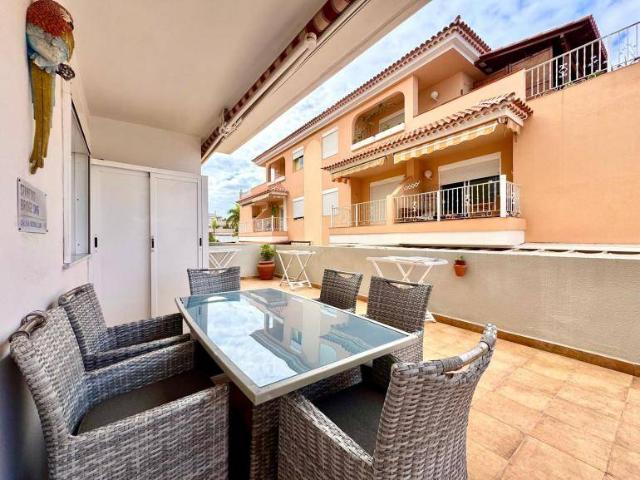 Planta baja en Venta en Playa de San Juan