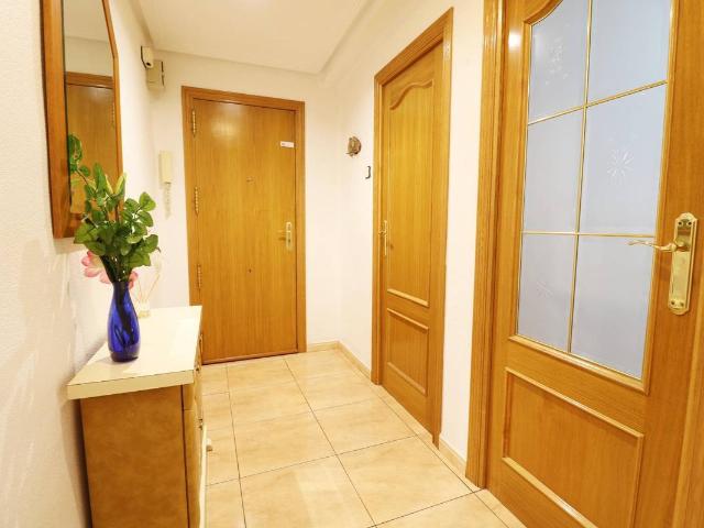 Piso en Venta en Plaza Crevillente Antiguos Juzgados El Asilo