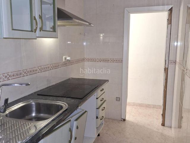 Planta baja en venta en Ripollet, Pont Vell. Piso en Ripollet cerca Renfe. Plantas bajas.
