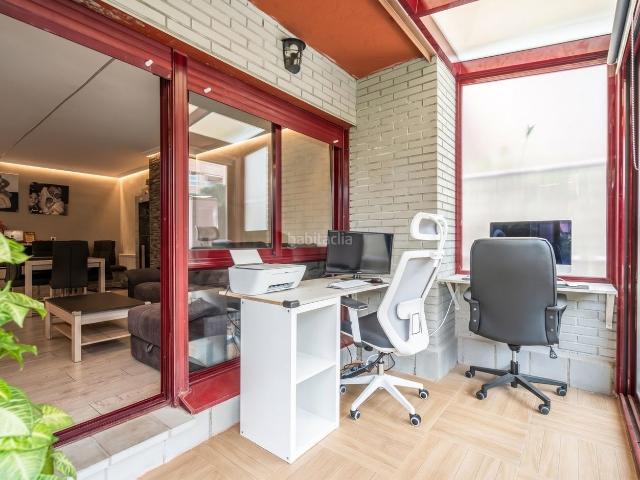 Planta baja en venta en Rozas de Madrid Las, Europolis. PRECIOSO BAJO REFORMADO CON GRAN JARDÍN PRIVADO, PISCINA Y PLAZA DE GARAJE EN EURÓPOLIS, LAS ROZAS. Plantas bajas Rozas de Madrid.